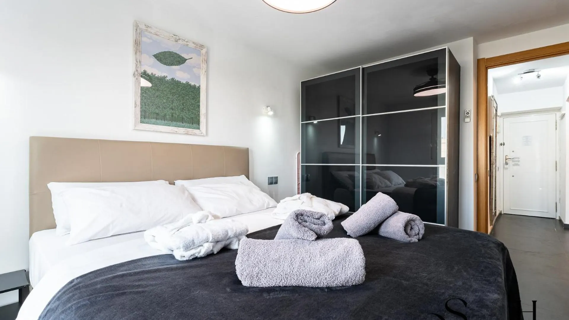 Stylish Retreat 1Bed, Pool, Sleeps 3 Apartment Benalmadena 0*,  Spain